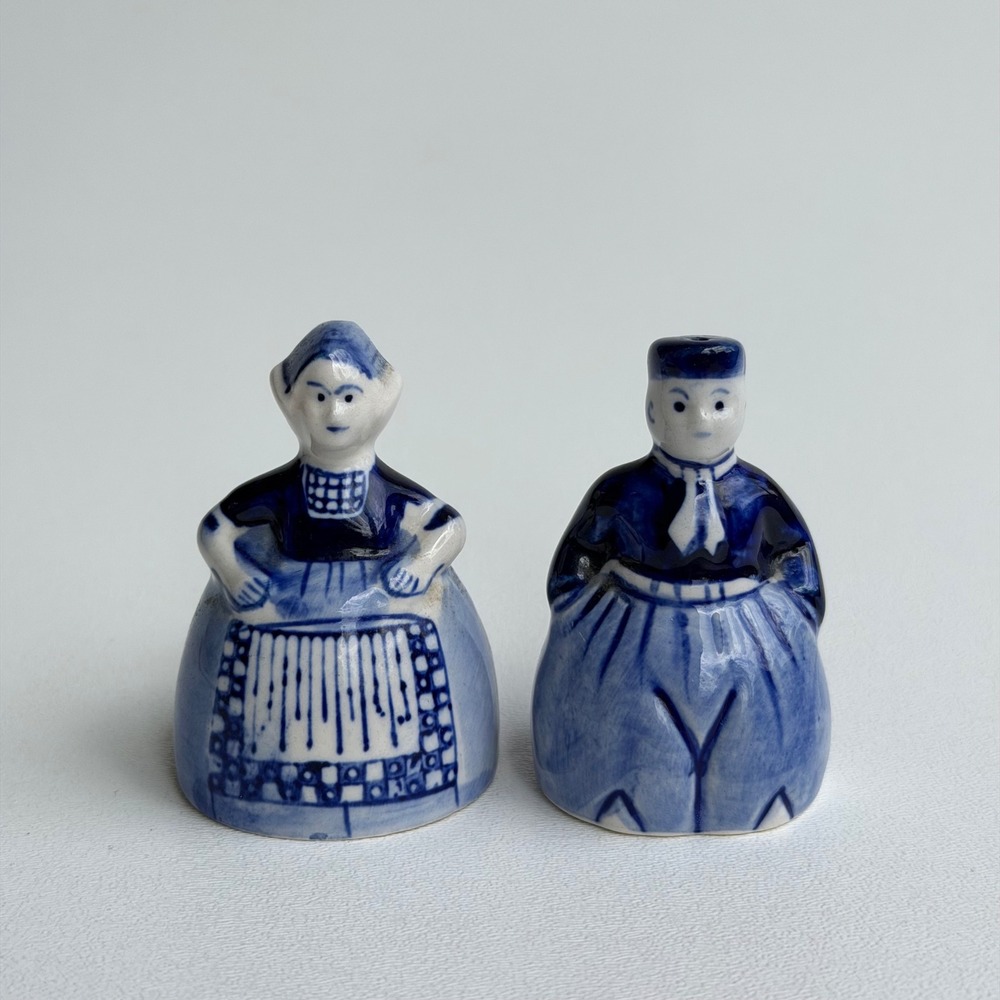 Vintage Delft Blue Salt & Pepper Shakers Dutch Man & Woman Cottagecore Farmhouse